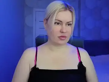 CrystallKiss  live sex cam