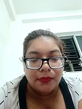Elie_Hallway  live sex cam