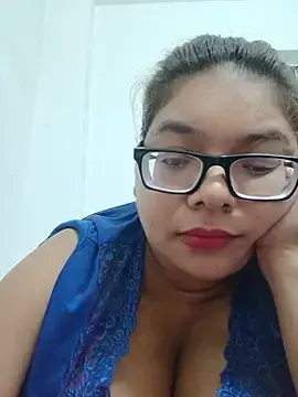 Elie_Hallway  live sex cam