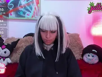 Julls420_  live sex cam