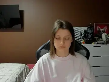 SoniNesti  live sex cam