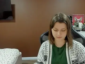 SoniNesti  live sex cam
