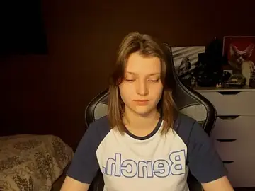 SoniNesti  live sex cam