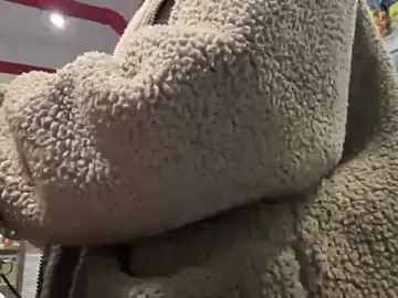 SuzanMoote  live sex cam