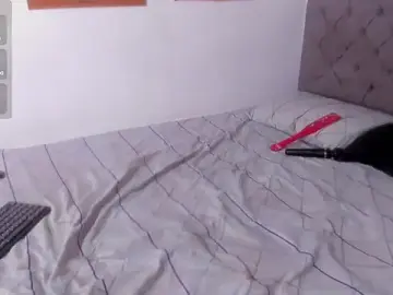 Ashantib19  live sex cam