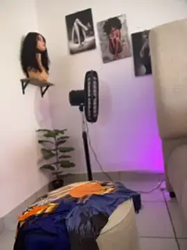 T-Booty_risky_  live sex cam