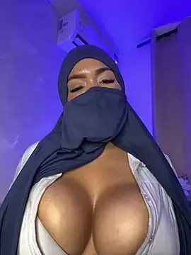 Thaira_aly  live sex cam