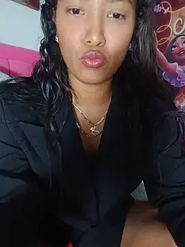 Cleo-horny  live sex cam