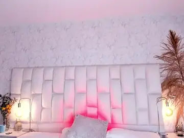 MiiaGreys  live sex cam
