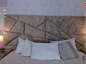 MiiaGreys  live sex cam