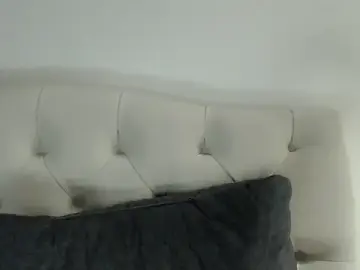 Mika_Gold  live sex cam