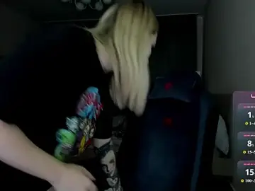 Olivia_Munk  live sex cam
