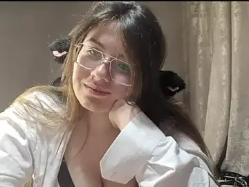 SelectedBrig  live sex cam