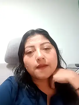 AanitaLove18  live sex cam