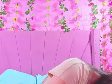 Alyy_Brown  live sex cam