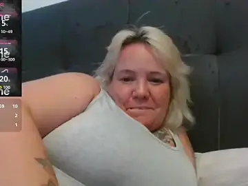 Bigbustedcurvylady  live sex cam