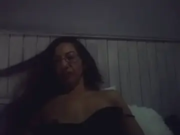MORENAREAL  live sex cam