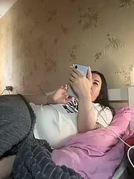 Naughtbaby_2025  live sex cam