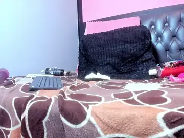 Brittanyy20  live sex cam