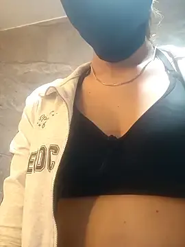 Ritz_k66  live sex cam