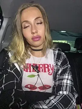 Blueeyed_Angel  live sex cam