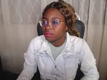 Candy_Williamss  live sex cam
