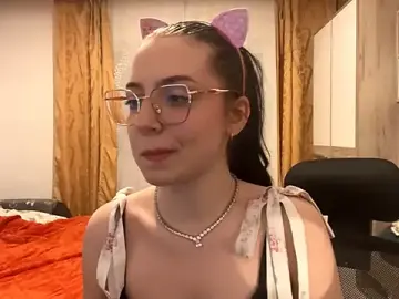 DoraRobertos  live sex cam