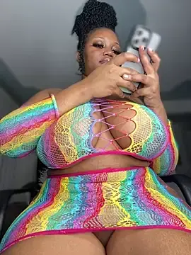 EliteSoraya  live sex cam