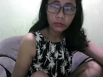 HotLadyPinay32  live sex cam