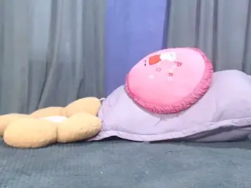 Hotasianpinky  live sex cam