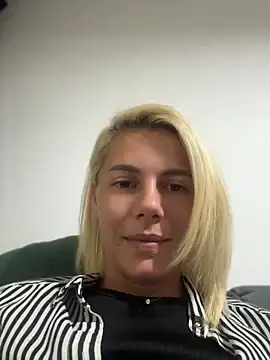 Tanyagrey  live sex cam