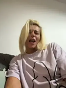 Tanyagrey  live sex cam