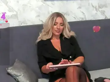 AlizNichols  live sex cam