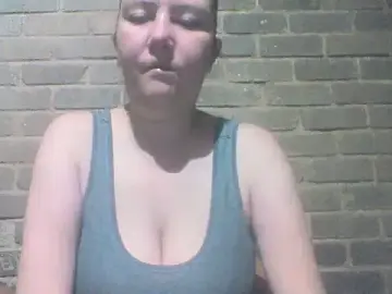 EksJouneMwah  live sex cam