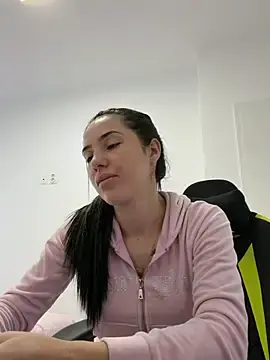 Emmapmg  live sex cam