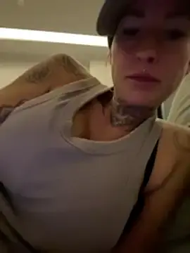 KlaraFinkel  live sex cam