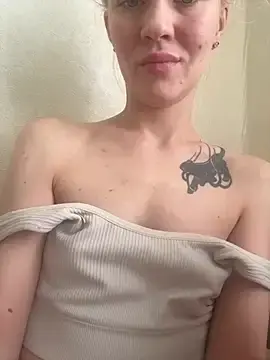Nikol_Clare  live sex cam
