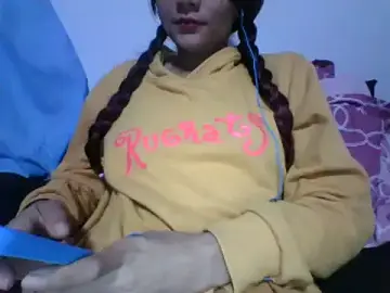 Kira_777  live sex cam