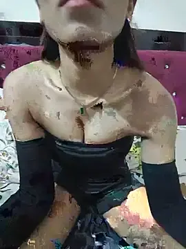 Yourmoni001  live sex cam