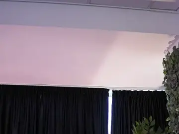 Aisha_Bee  live sex cam