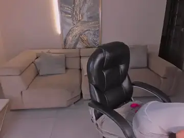 JulietteMoreau  live sex cam
