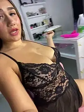 Katy_Bombom  live sex cam