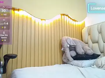 MOLYTAYLOR2  live sex cam