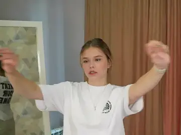 QuyenVien  live sex cam