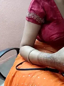 Sugar-n-spicy  live sex cam