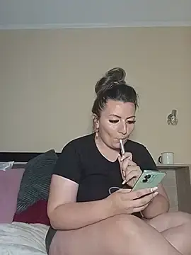 Sweetredvelvet  live sex cam