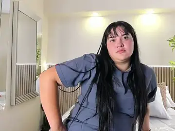 ValerieHanzet  live sex cam