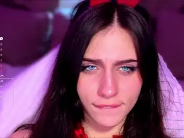 Luna_dreamxx  live sex cam