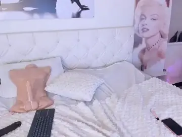 Lunalenox  live sex cam
