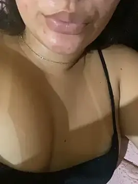 Mels011  live sex cam